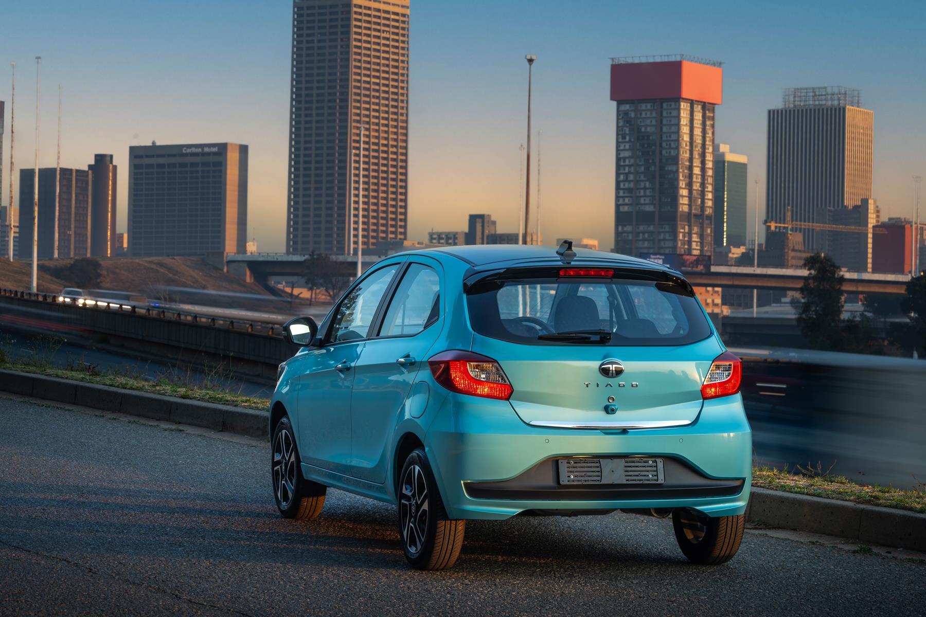 25 Tata Tiago4