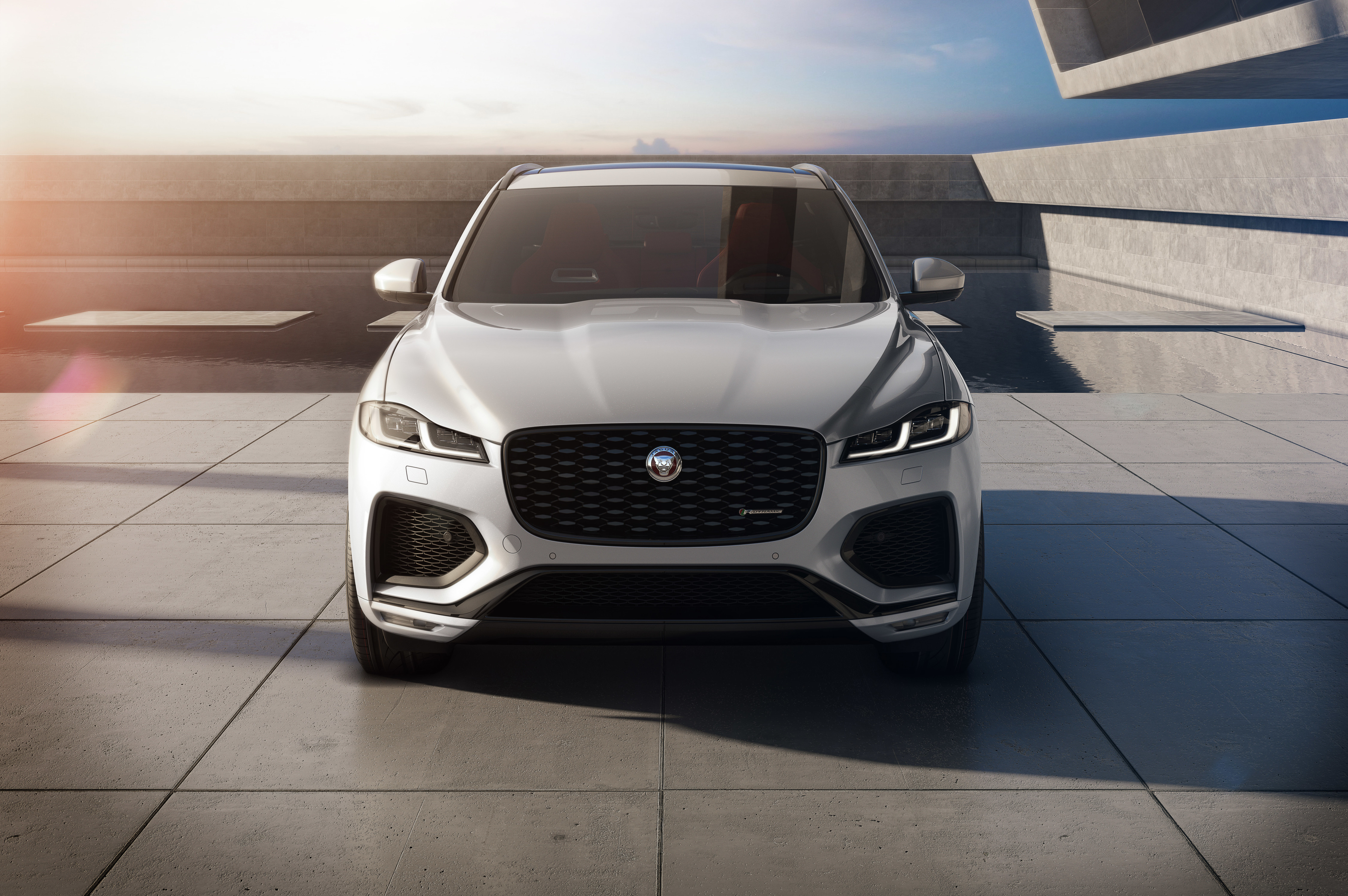 Jag F PACE 21 MY Studio Exterior Front Red Int 150920 1