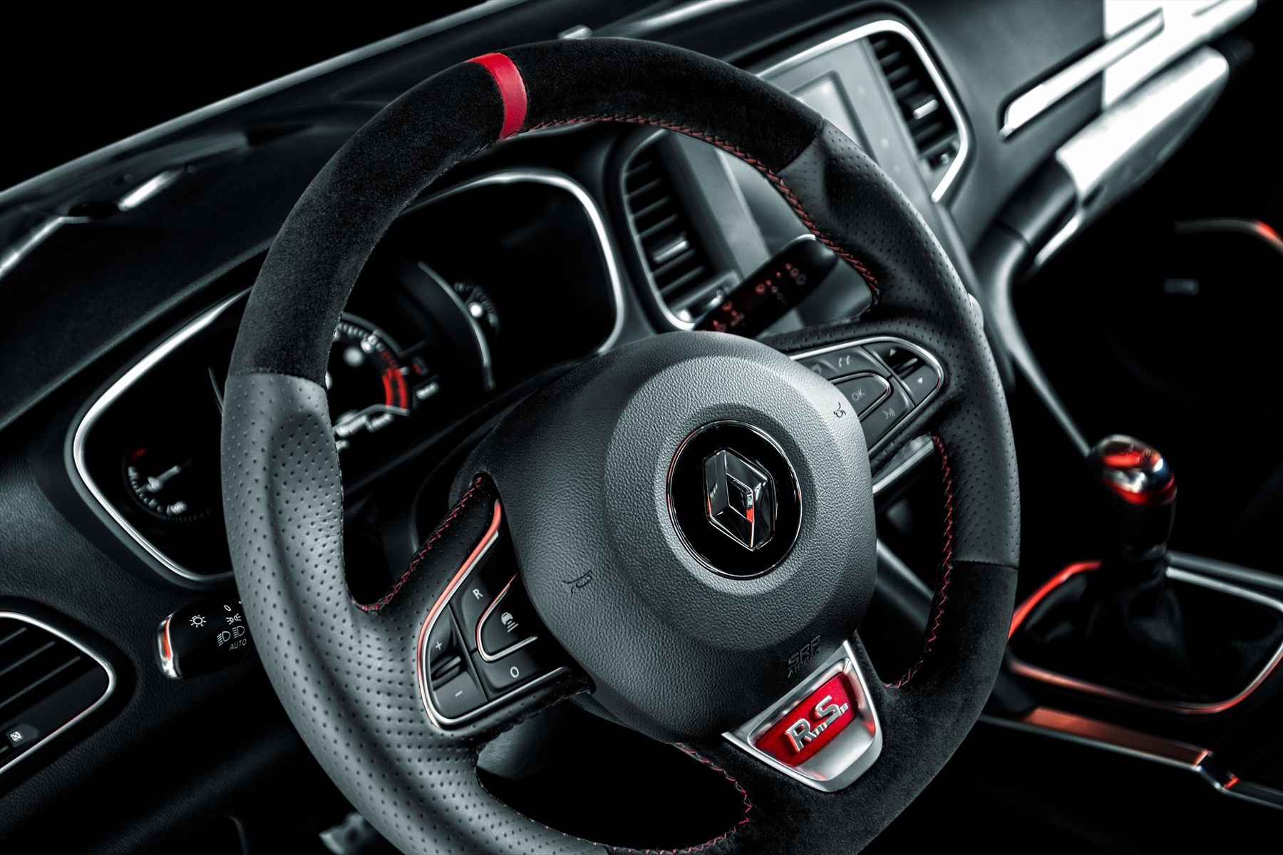 Renault meganers trophy steering wheel 1800x1800