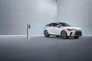 The Best of all worlds in Lexus RX 450h+ Plug-In Hybrid