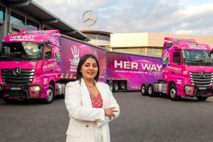 25 Pink Truck1