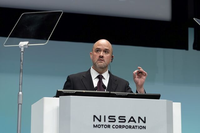 26 Nissan Image1